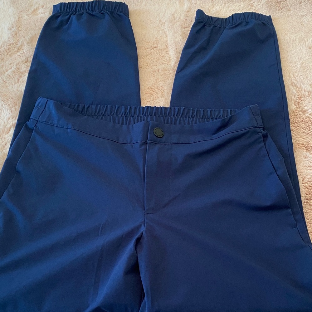 Banana Republic Men's Motion Tech Hybrid Jogger Pants -Navy